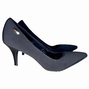 Calvin Klein Nitza Pumps Pointed Toe Black Size 8